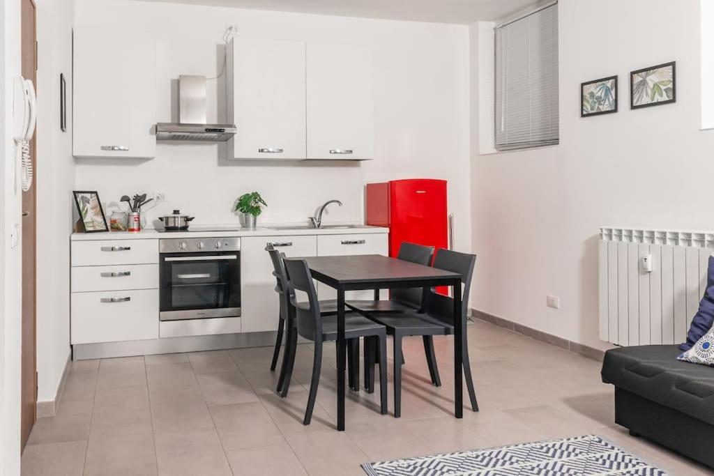 Staurenghi Blue Apartment Varese Exterior foto